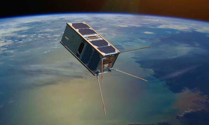 Continúa la construcción del primer satélite universitario argentino