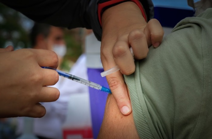 Coronavirus: cuáles son los factores de riesgos indicados para la vacunación al grupo de 18 a 40 años