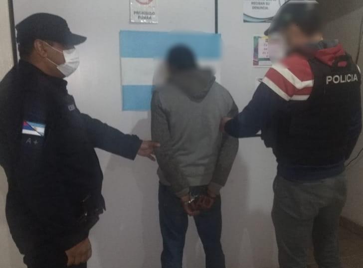 Detuvieron a dos hombres que robaron en un local comercial de Bernardo de Irigoyen