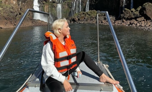 Lali Espósito visitó las Cataratas del Iguazú 1 2 - Lali Esposito 2 - 1