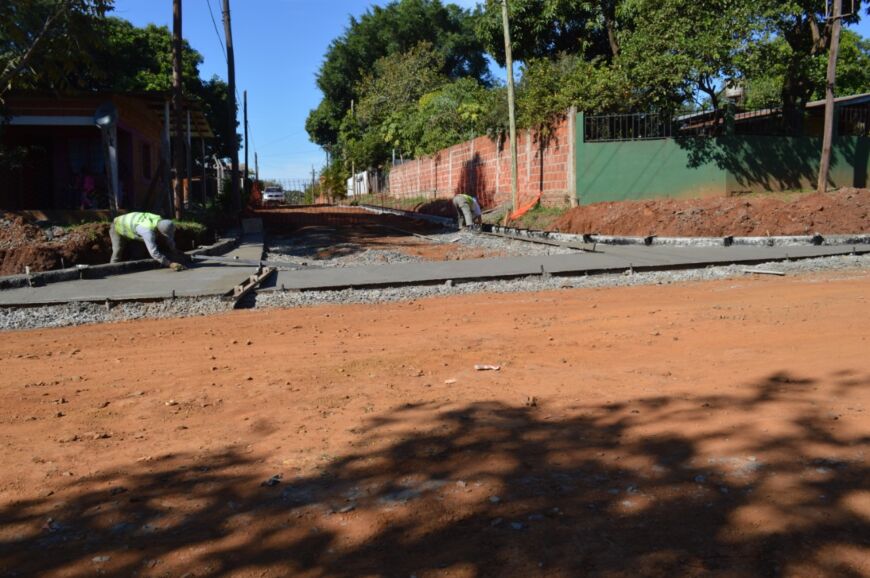 Municipales avanzan con las obras de desagües en el barrio San Juan Evangelista de Posadas