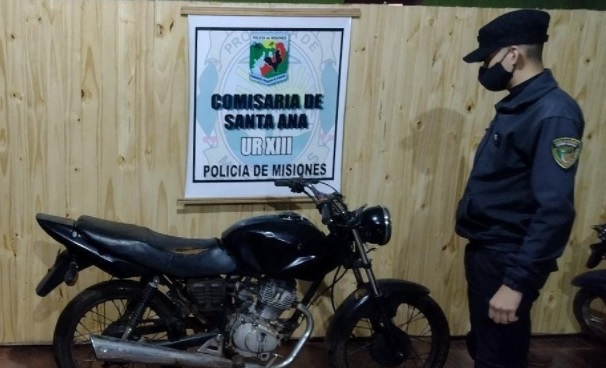 Recuperaron motocicletas robadas en Santa Ana