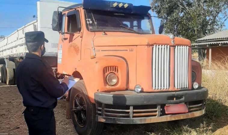 Recuperaron un camión y más de 15 mil kilos de porotos robados en Bernardo de Irigoyen
