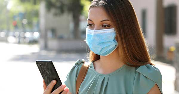 Coronavirus: ¿hisopar al celular podría reemplazar la prueba en las fosas nasales?