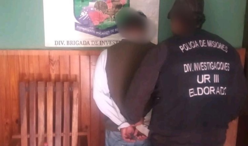 Eldorado: detuvieron a un hombre por el incendio de dos móviles policiales
