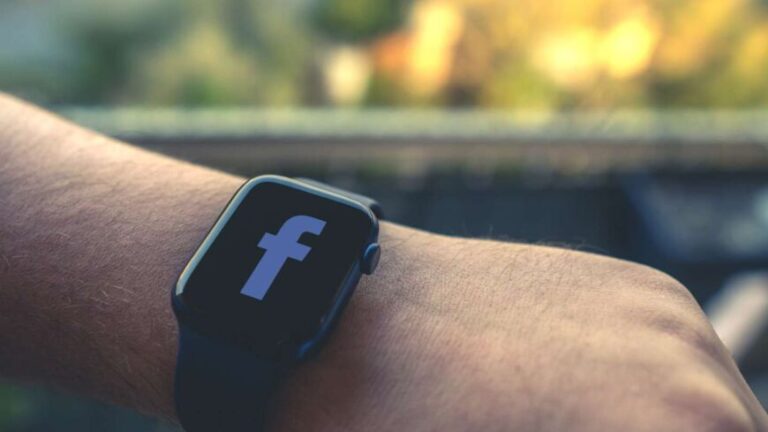 Facebook lanzaría su propio reloj en 2022