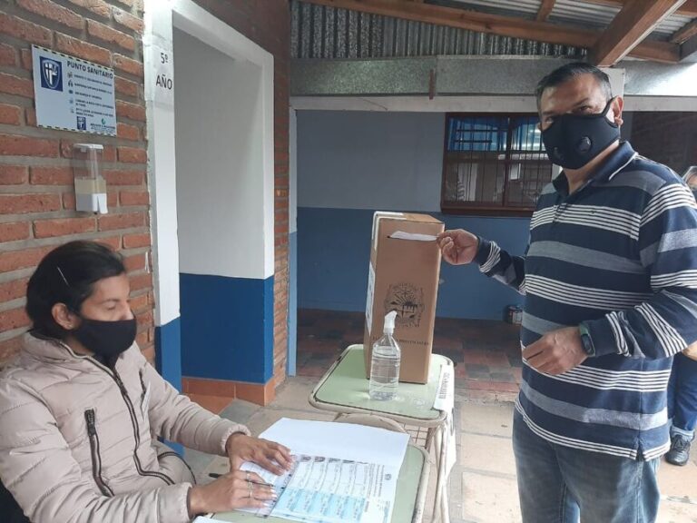 #EleccionesenMisiones: votó Lenguaza y dijo que “si no lo hacés, otro decide por vos"