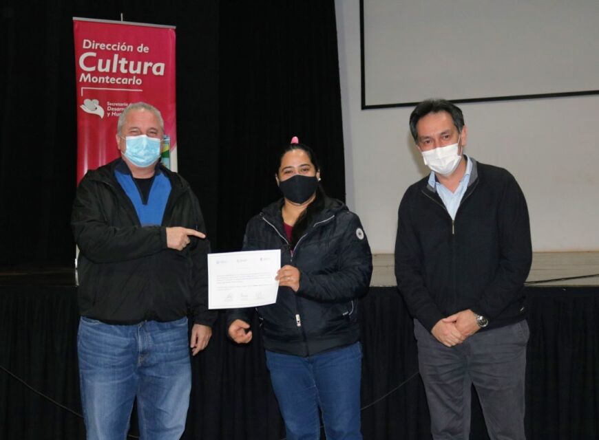Montecarlo: docentes voluntarios que trabajaron en Centros de apoyo recibieron valoración