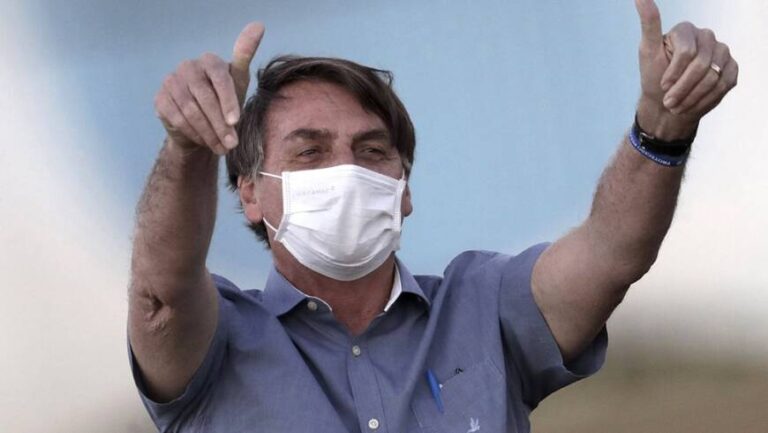 Brasil: Bolsonaro recibió el alta luego de varios días de internación por una oclusión intestinal