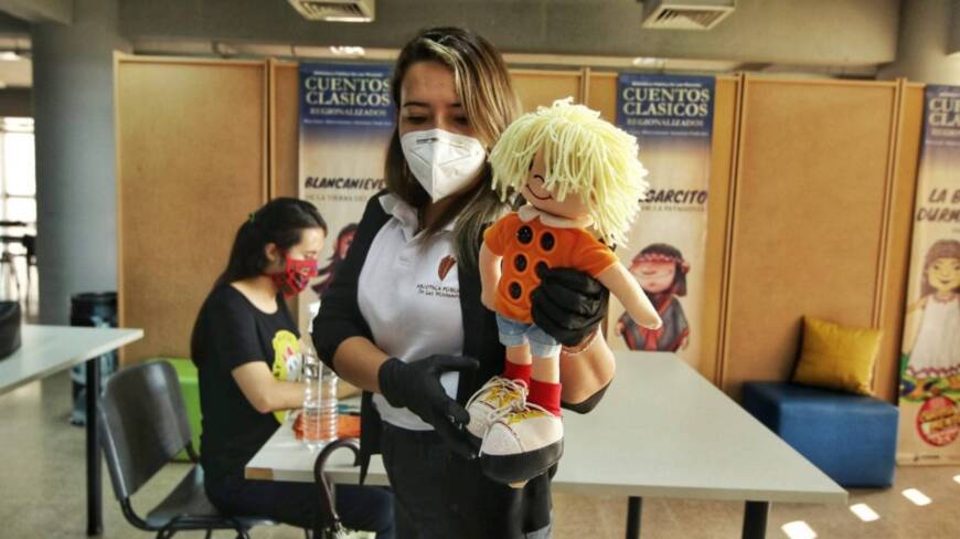 La Biblioteca del Parque del Conocimiento acerca el Braille a las escuelas misioneras