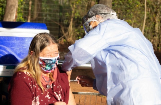 Este viernes continuará la vacunación contra el Covid-19 en barrios posadeños