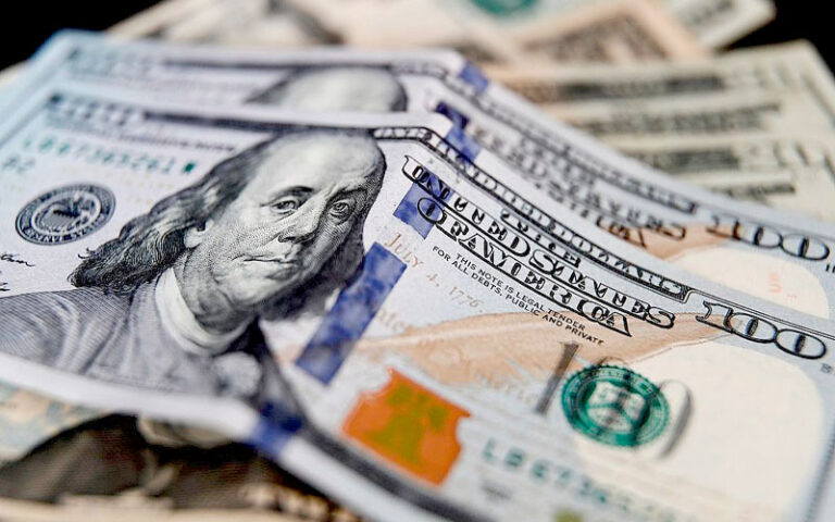 El dólar blue vuelve a pegar otro salto: llegó a los $182