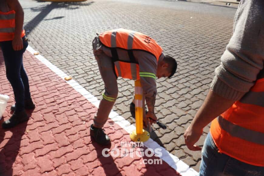 Posadas: instalaron delimitadores viales en las bicisendas de la avenida Tomás Guido