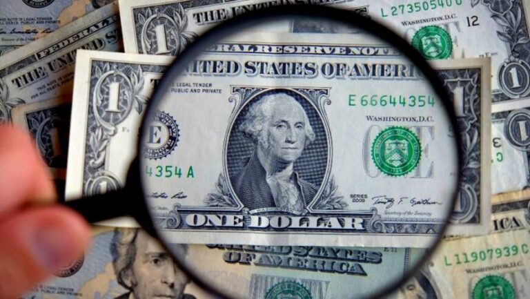 El dólar vuelve a encender la alarma: el blue trepa a $180, el máximo valor en 9 meses