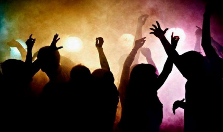 Regresan las fiestas a Misiones: será con protocolos y para las personas vacunadas