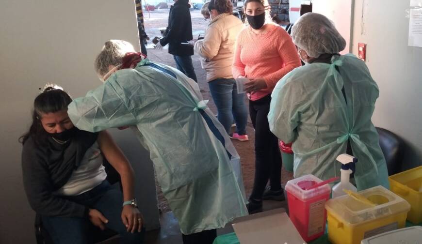 Agentes de Servicios Públicos de Posadas recibieron la segunda dosis contra el Covid-19