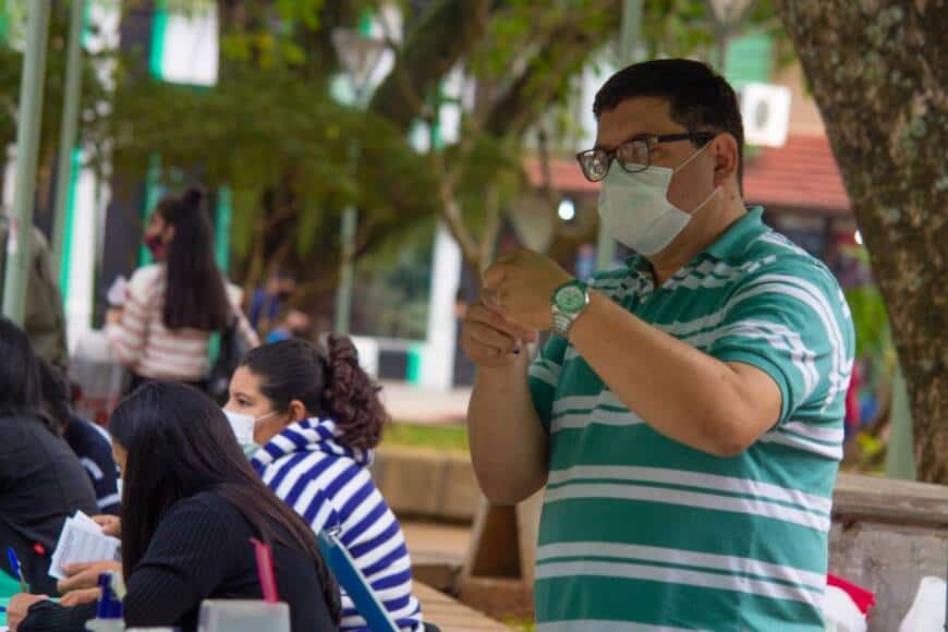 Se aplicaron más de mil vacunas contra el Covid-19 en plazas céntricas de Posadas 2 4 - vacunacion Covid 19 3 - 3