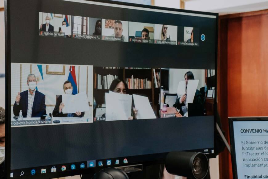 2 firma convenio con Asociacion Conciencia - 1