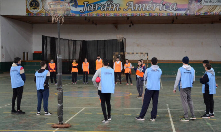 Realizaron clínica de iniciación deportiva de Cestoball en Jardín América
