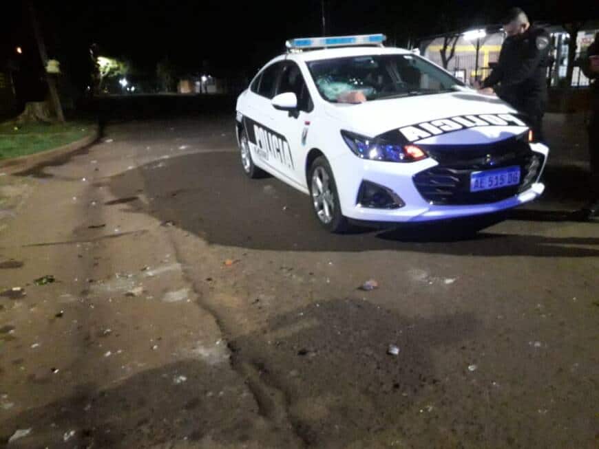 Posadas: nueve detenidos por atacar a piedrazos móviles policiales y herir a efectivos en el barrio A-3-2 1 2 - Ataque a policias 1 - 1