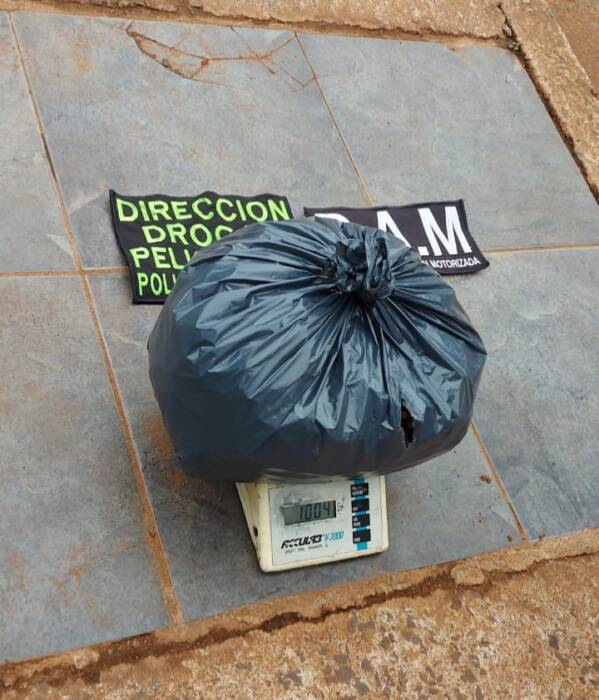 Cargamento de marihuana - 1