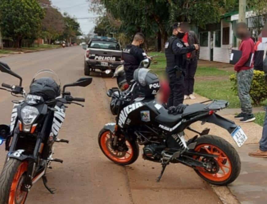 Interceptaron a un presunto dealer con marihuana en la baulera de su moto en Posadas
