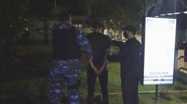 Recuperaron un celular robado a comerciantes de Colonia Alicia Alta y aprehendieron a un joven