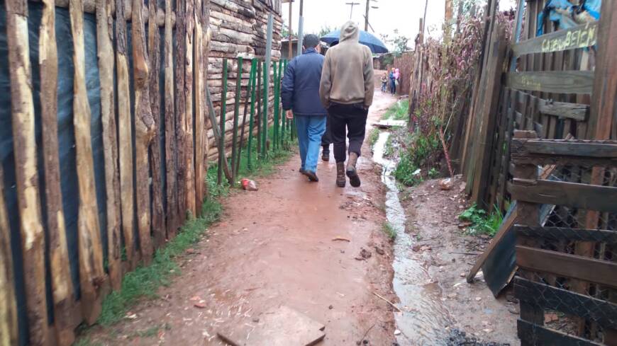 Asistieron a familias damnificadas por las fuertes lluvias en Posadas 2 4 - asistencia 1 - 3