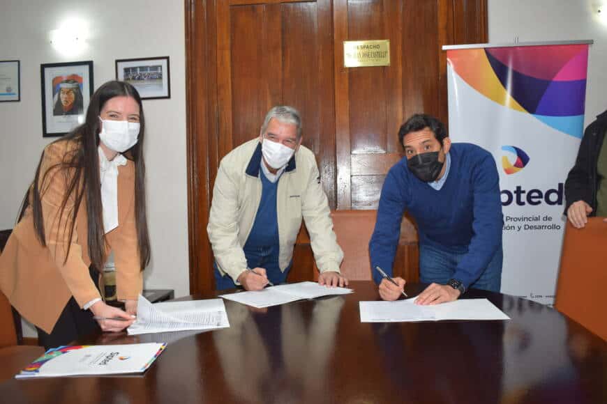 Efectivos policiales y sus familiares podrán terminar el secundario en aulas del Sipted