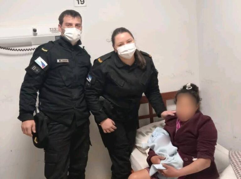 San Pedro: policías asistieron a una joven madre en pleno trabajo de parto