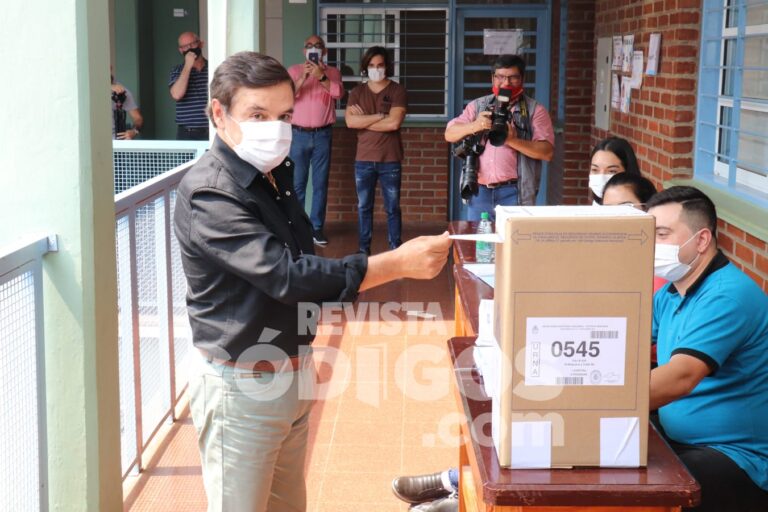 #PASO2021: votó Carlos Rovira, conductor del Frente Renovador