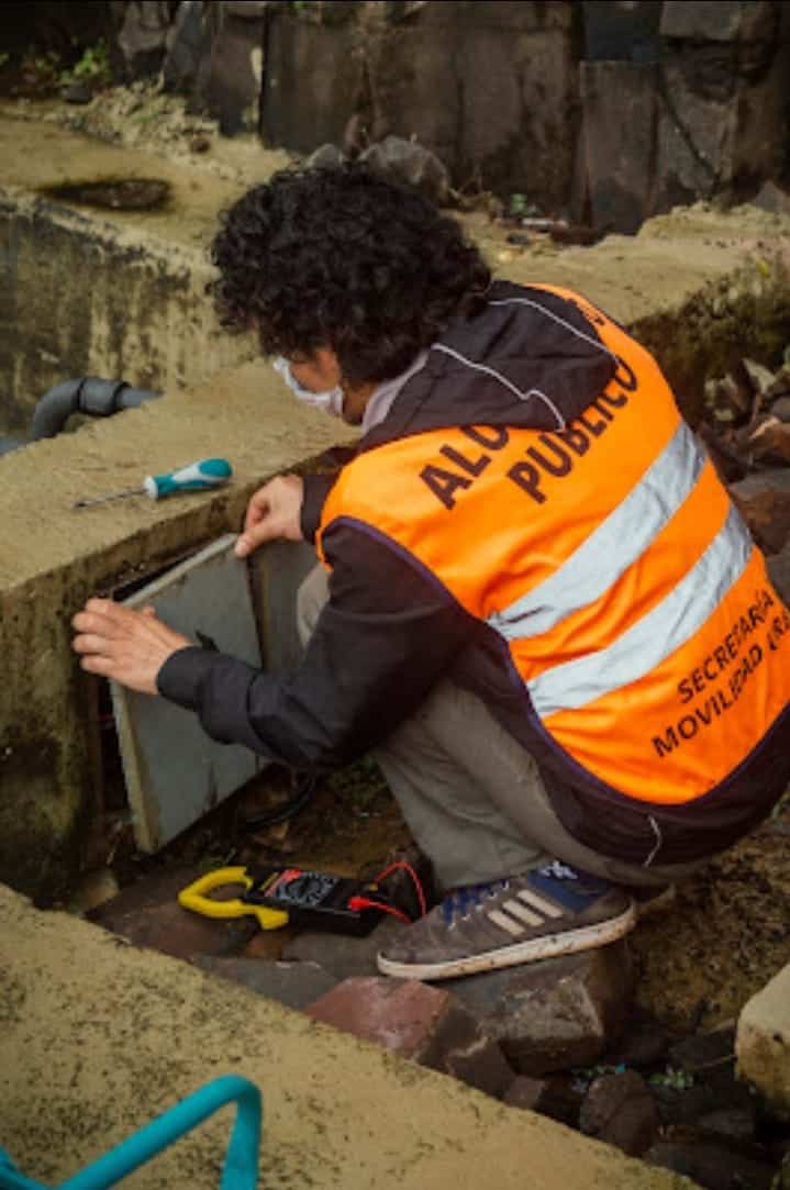 Embellecen con luces de colores LED la cascada de la costanera posadeña 2 4 - Cascada 2 - 3