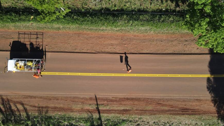 Finalizaron señalización horizontal en la ruta provincial 2 entre Santa Rita y la 103 2 4 - DPV DEMARCACION RP2 1 - 3