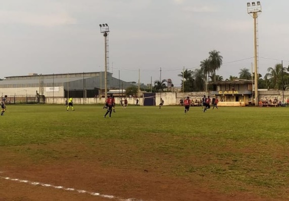 Mitre, semifinalista de la Liga Posadeña: superó por penales 4-3 a Huracán y enfrentará a La Picada