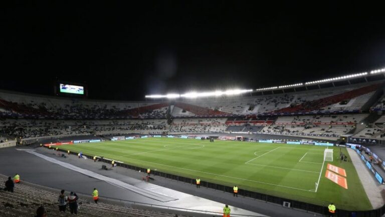 Autoridades de la AFA y Nación se reunirán el jueves para definir el retorno definitivo  del público a los estadios