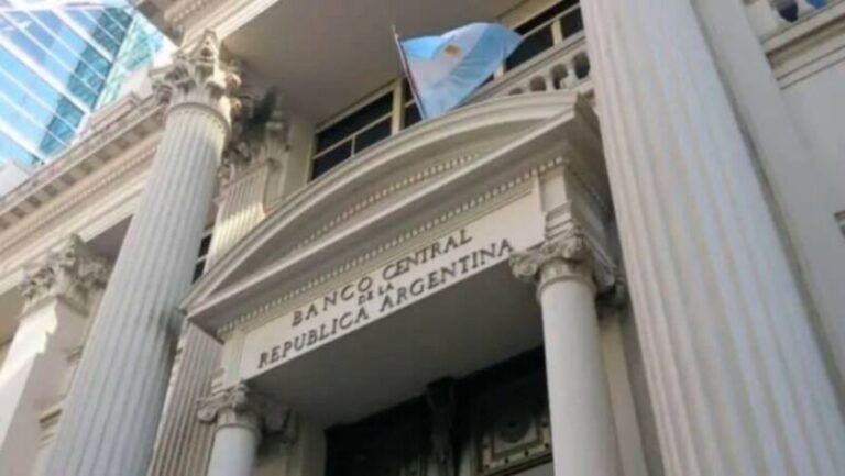 Los bancos fueron convocados a una reunión urgente en el BCRA