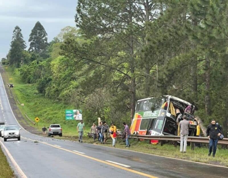 Gobernador Roca: identificaron a la mujer que falleció tras el choque del colectivo en la ruta 12