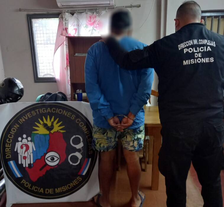 Posadas: secuestraron un vehículo presuntamente involucrado en un robo y hay un detenido 1 2 - detenido 4 - 1