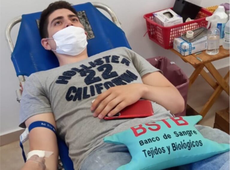 Donar es vida: la campaña de donación de sangre llegó al barrio Villa Cabello de Posadas