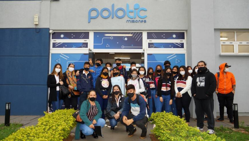 IMAX del Conocimiento y Polo TIC recibieron la visita de futuros egresados secundarios