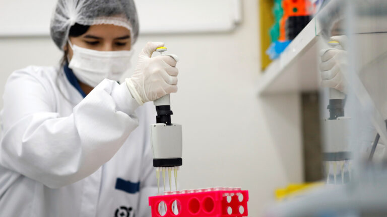 Argentina será parte del ensayo clínico de tratamiento antiviral contra el coronavirus