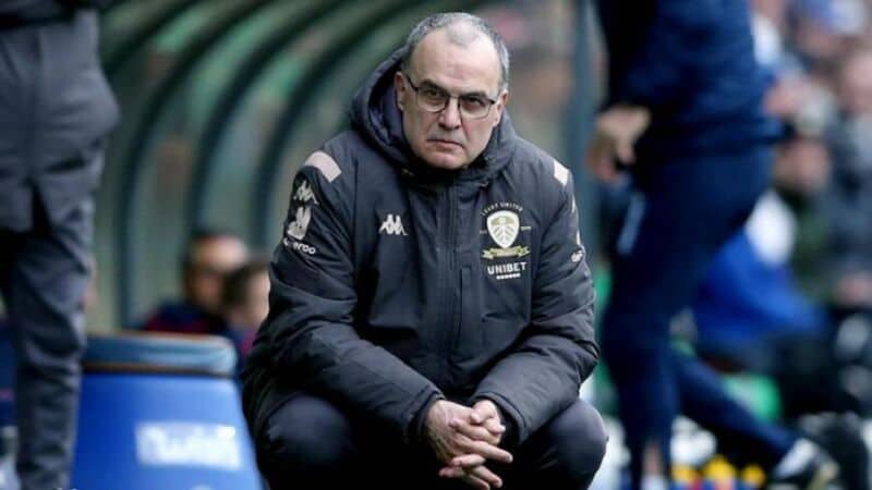 El Leeds de Bielsa ganó su primer partido de la temporada y salió de puestos de descenso