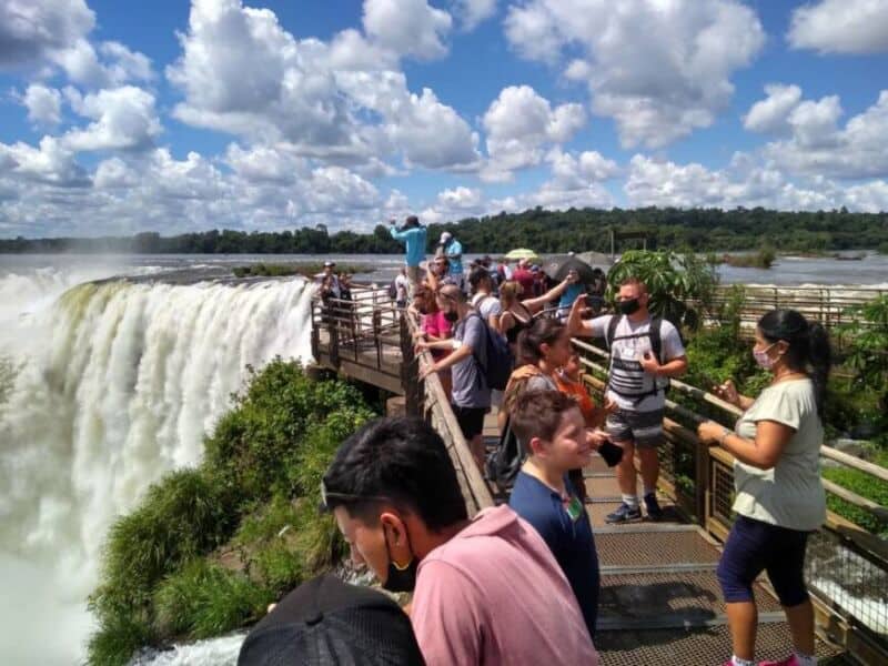 Más de 40 mil turistas ya visitaron las Cataratas en los primeros días de enero