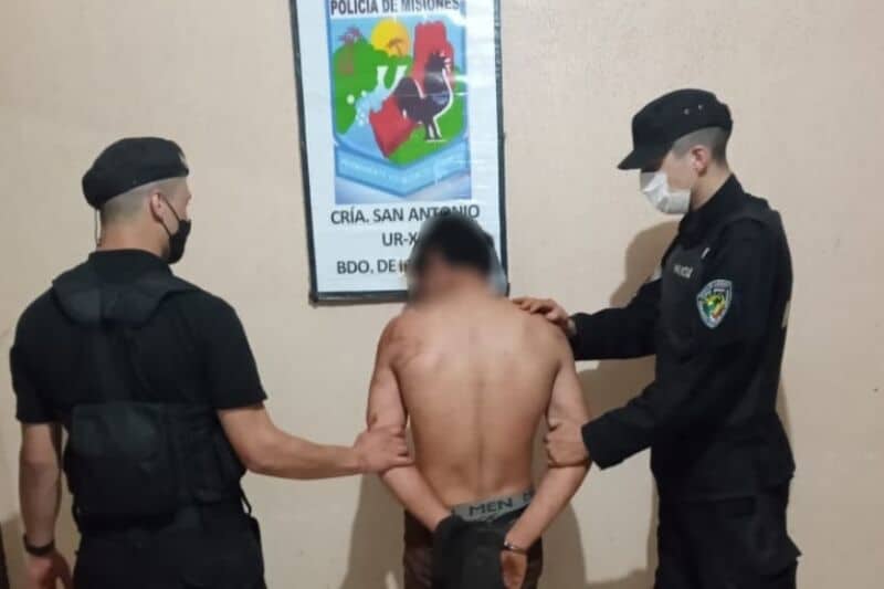 Detuvieron a un joven que atacó a machetazos a otro en San Antonio