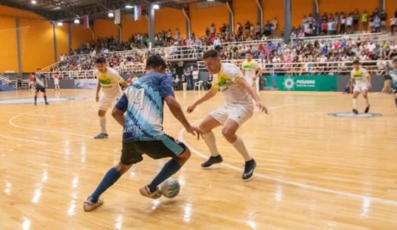 Futsal: en el regreso de la actividad deportiva al “Finito” Gehrmann de Posadas, Tucumán gritó campeón