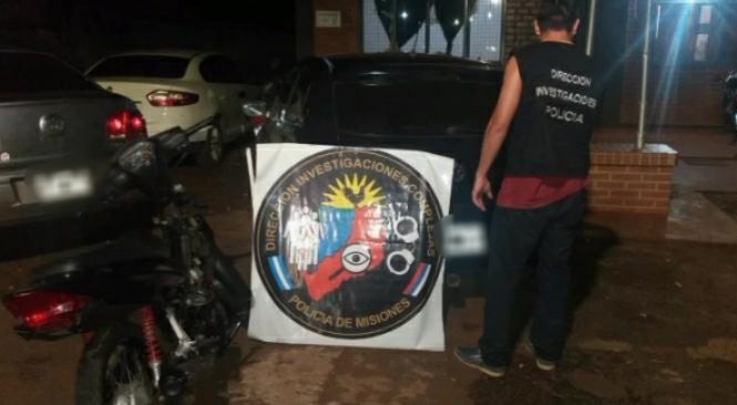 Secuestraron un auto involucrado en un robo y recuperaron una moto sustraída en Posadas