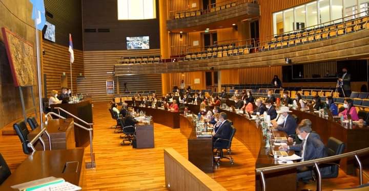 Misiones nuevamente vanguardia: aprobó su Presupuesto 2022