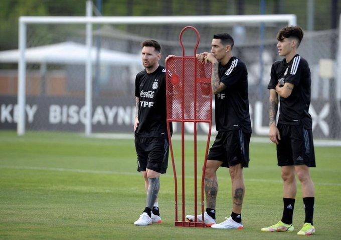 Lionel Messi entrenó y podría estar frente a Uruguay