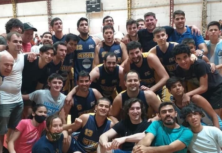 Básquet: Mitre Azul derrotó a Tokio Rojo y es finalista del torneo posadeño