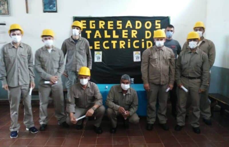 Internos de la UP II de Oberá culminaron con éxito el  taller  de electricidad
